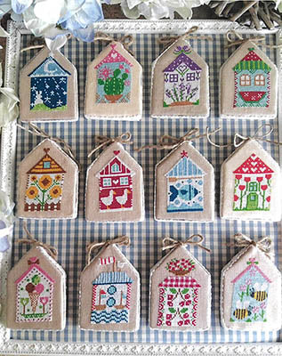 All Needles Come Home for Summer by Cuore e Batticuore