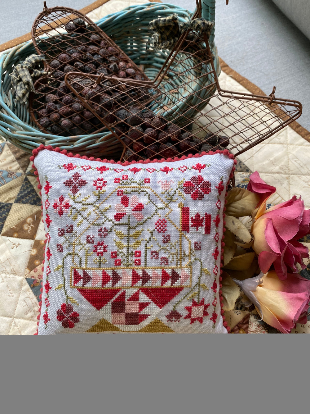 Betsy's Patriotic Basket- Canada Day by Pansy Patch Quilts and Stitchery