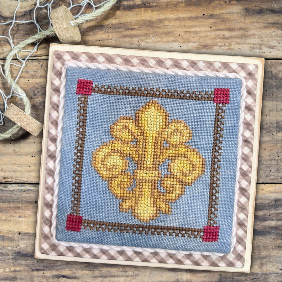 Fleur de Lis by Dirty Annie's