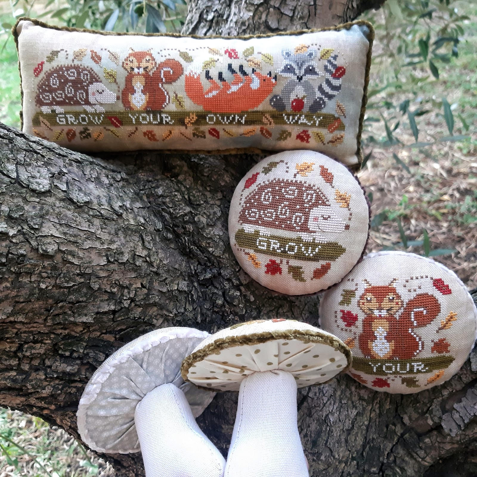 GROW YOUR OWN WAY- part 1- Hedgehog and Squirrel by Romy's Creations