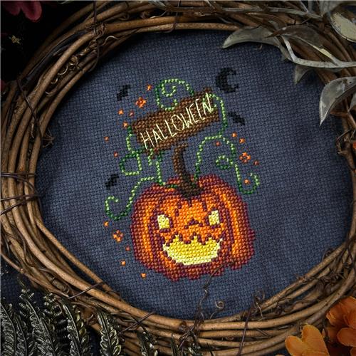 Halloween MIni by The Stitch Crypt