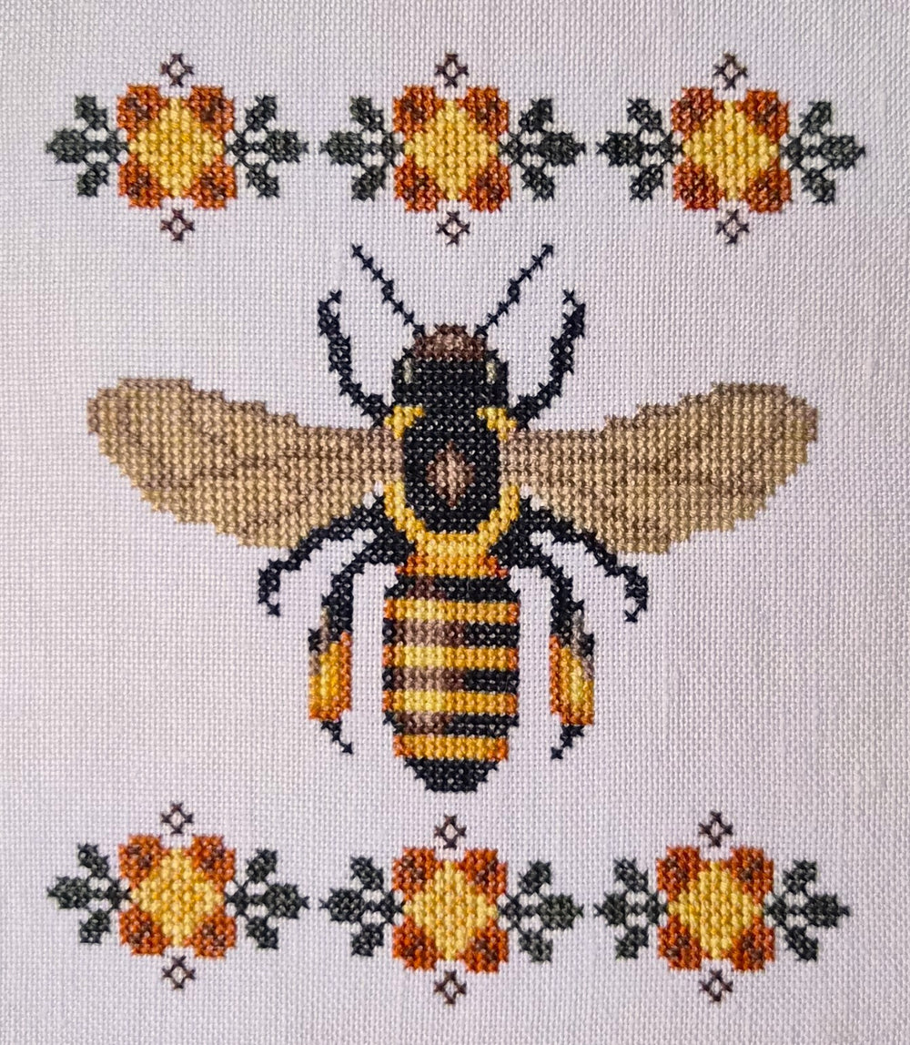 Honey Bee by The Artsy Housewife