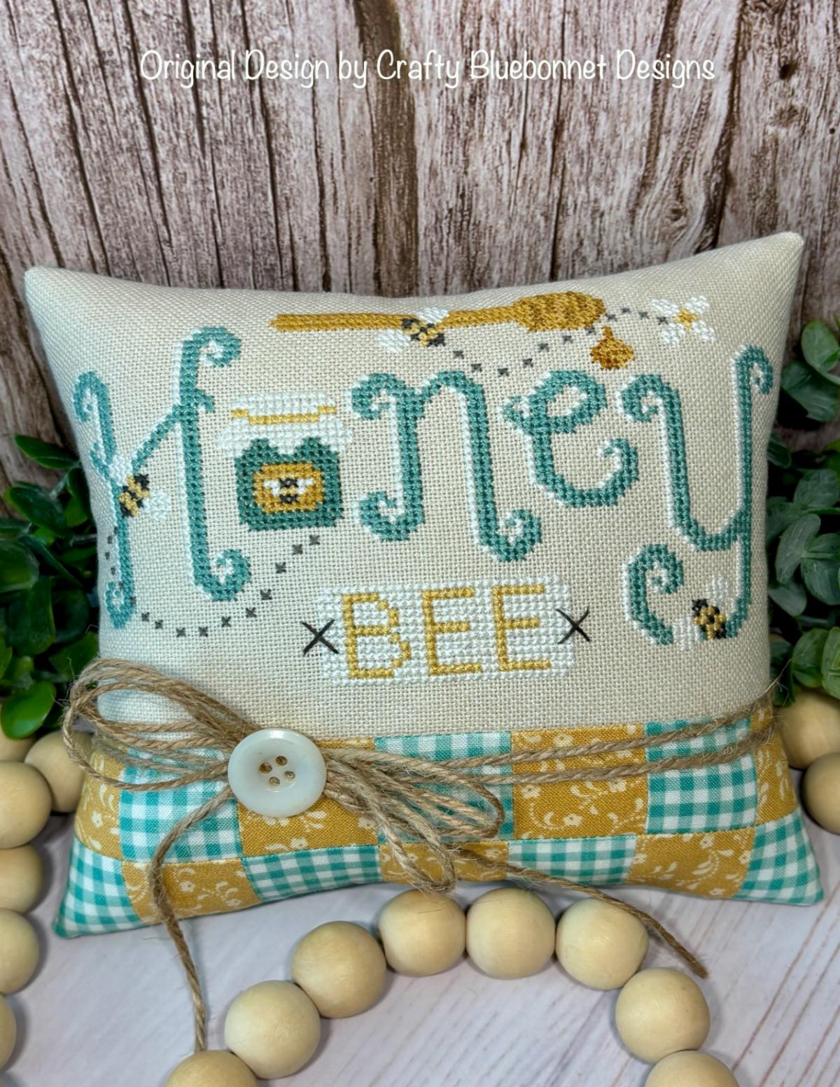 Honey Bee - Crafty Bluebonnet Designs - Preorder - BeStitchMe