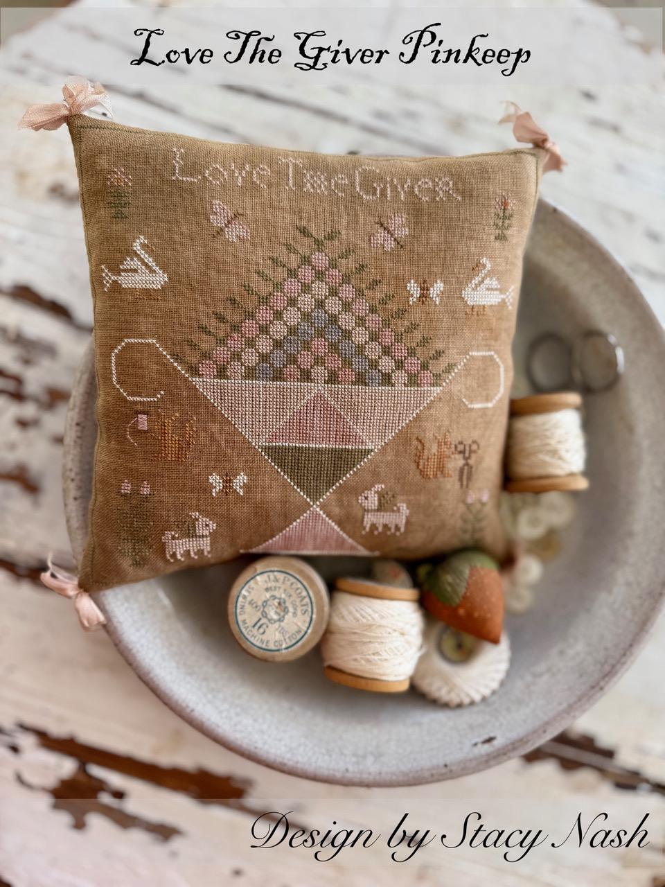 Love The Giver Pinkeep - Stacy Nash Designs - Preorder - BeStitchMe