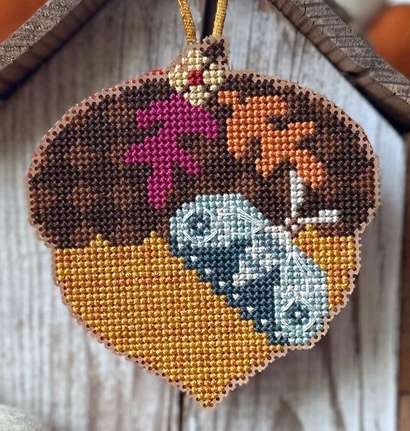 Mothy Corn by Luhu Stitches