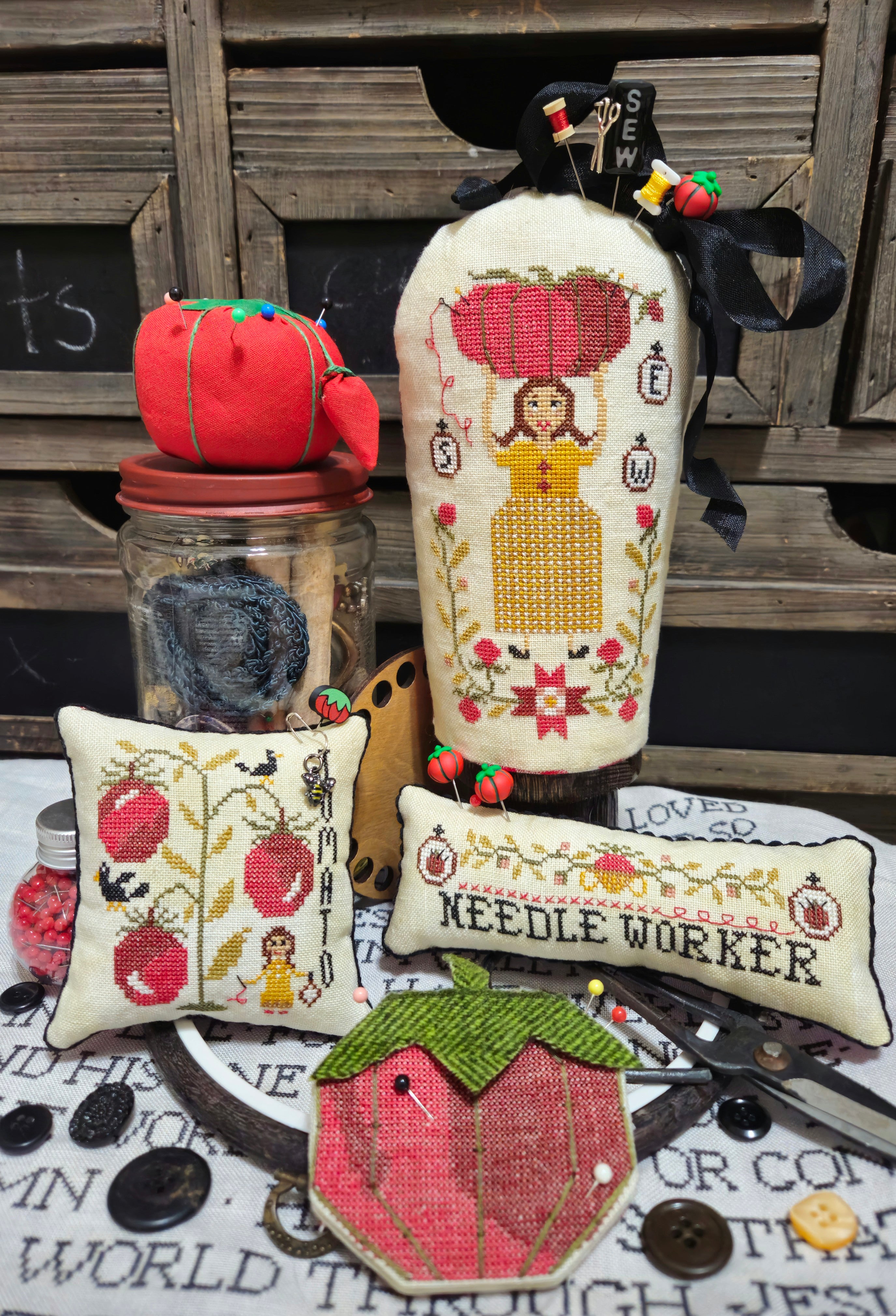 Needle Thieves - Quaint Rose Needlearts - Preorder - BeStitchMe