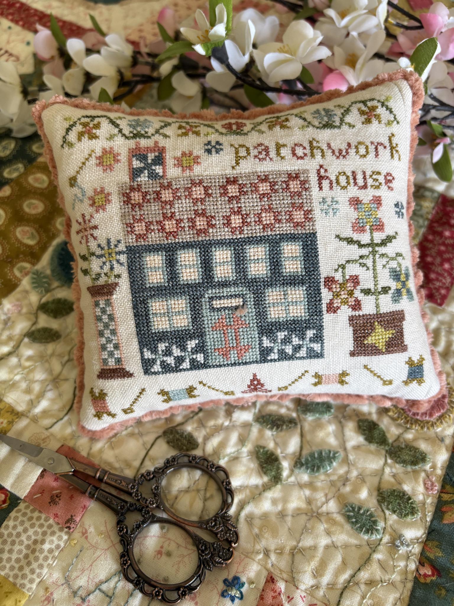 Patchwork House by Pansy Patch Quilts and Stitchery