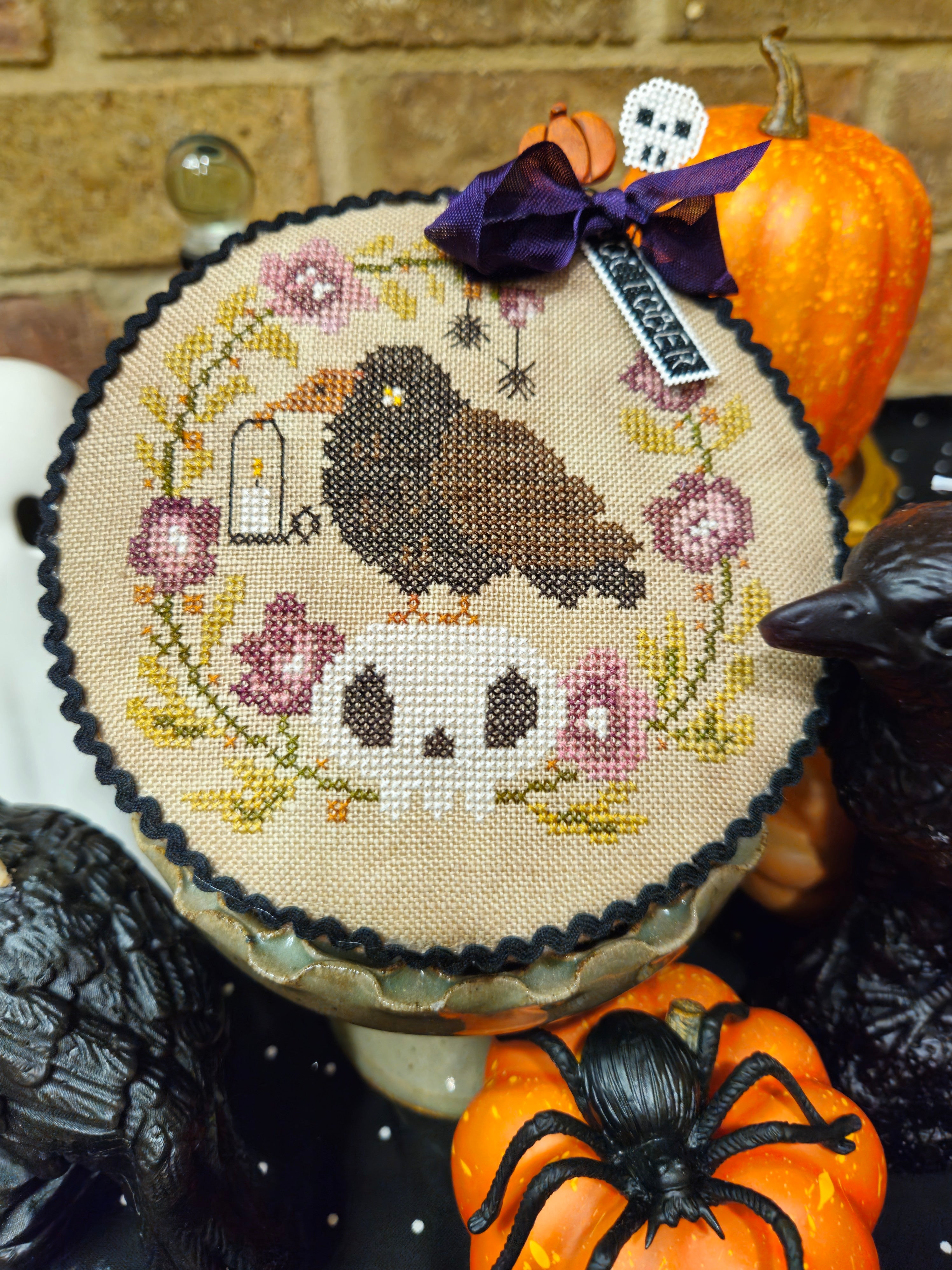 Pin Drum Shorties Month # 10 The Crow by Quaint Rose Needlearts - Preorder