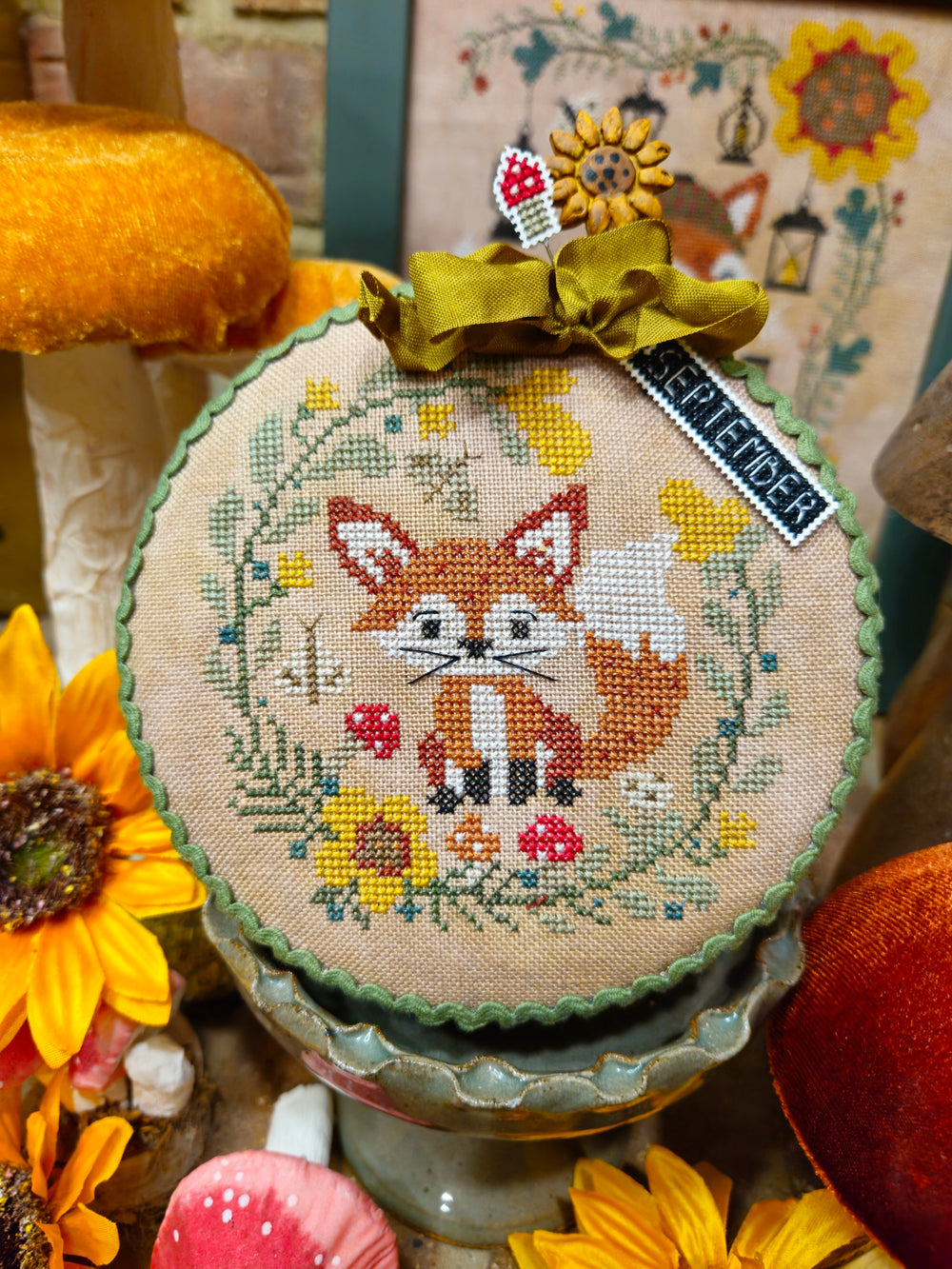 Pin Drum Shorties Month # 9 Fox by Quaint Rose Needlearts - Preorder