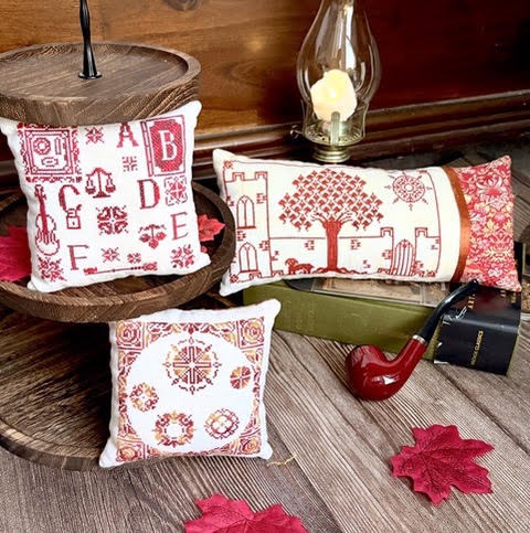 Sherlockian Smalls - A Study in Scarlett by Flossabilities - Preorder