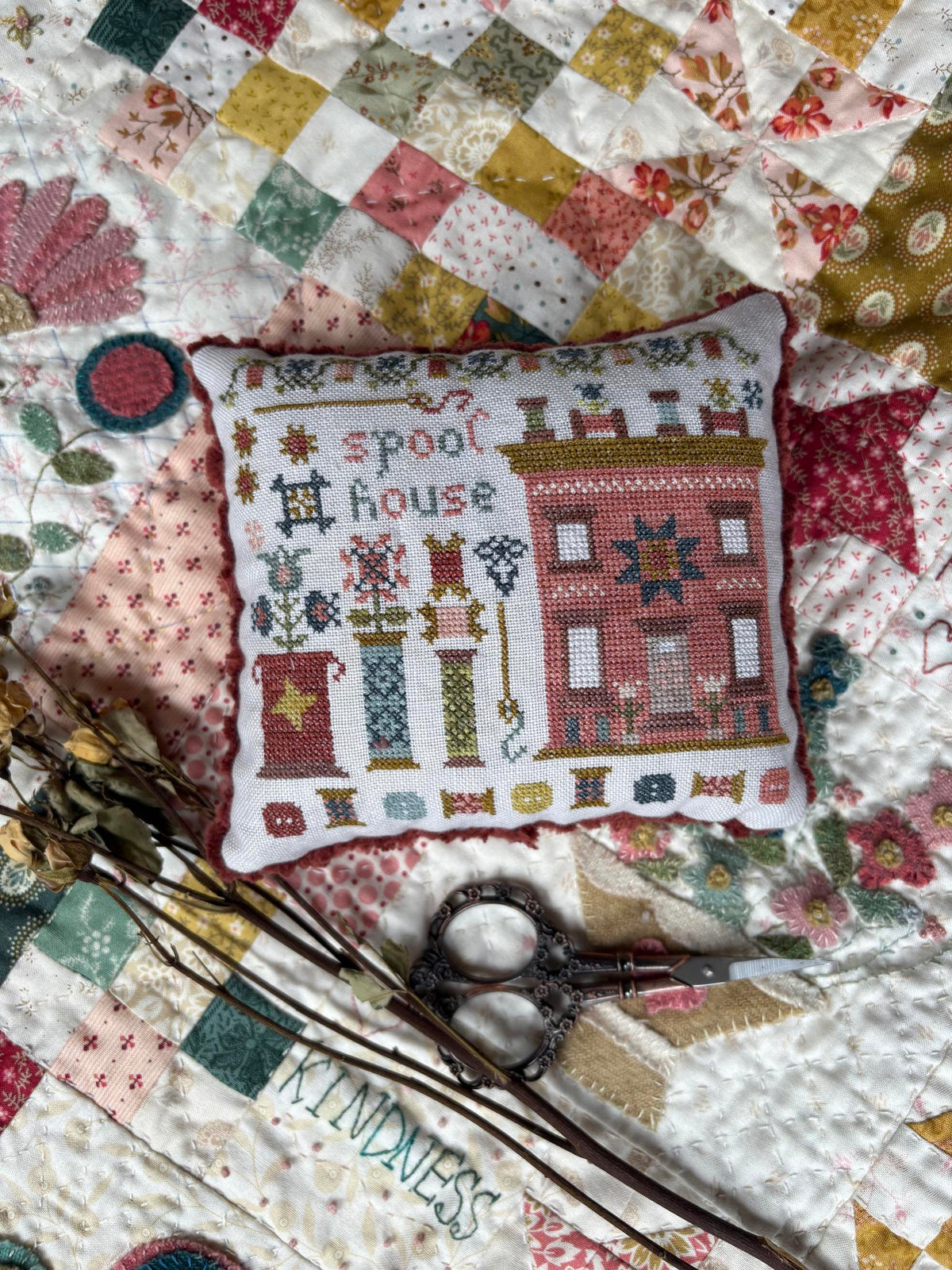 Spool House by Pansy Patch Quilts and Stitchery