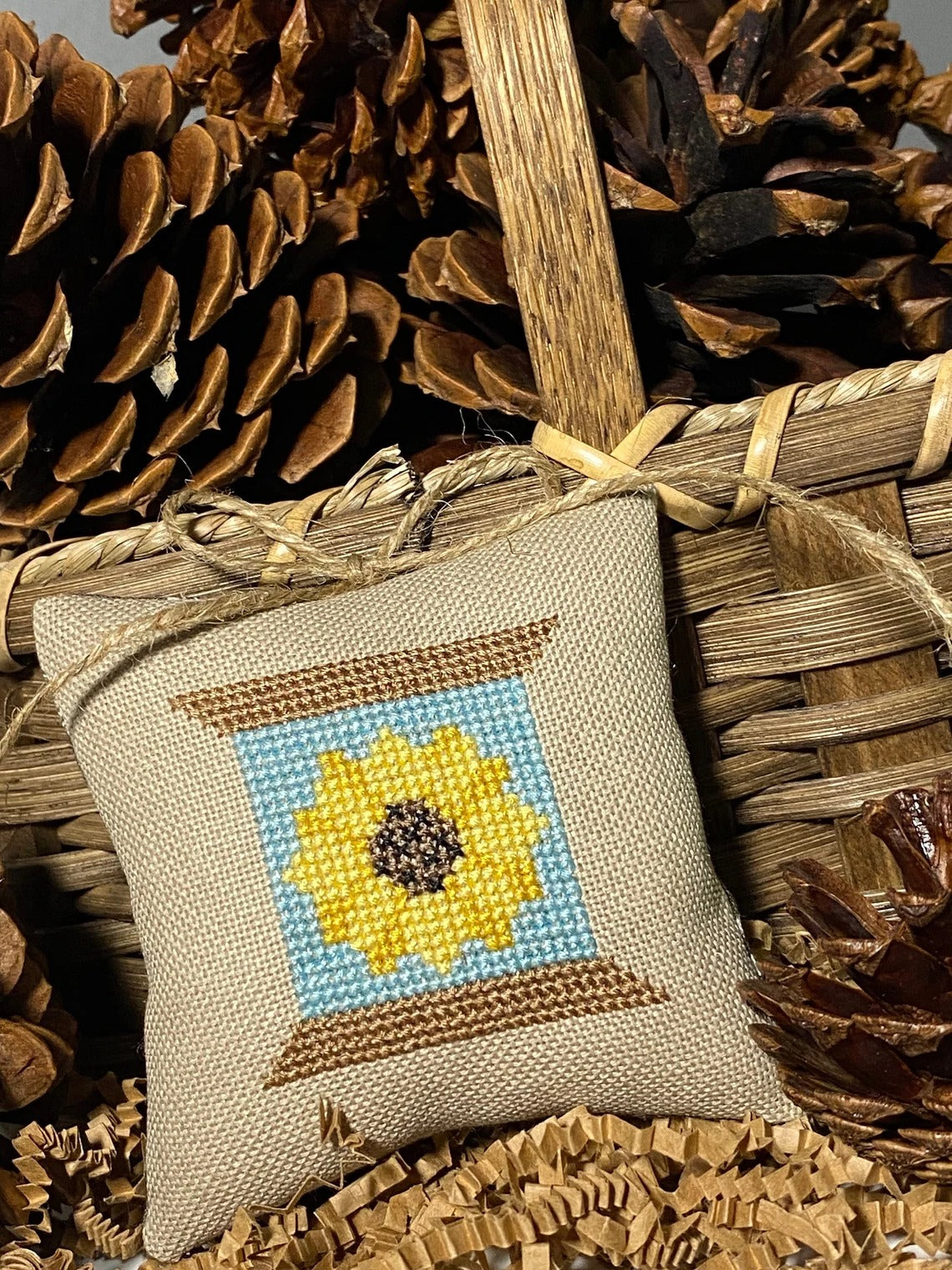 Sunflower Spool by Crafty Bluebonnet Designs