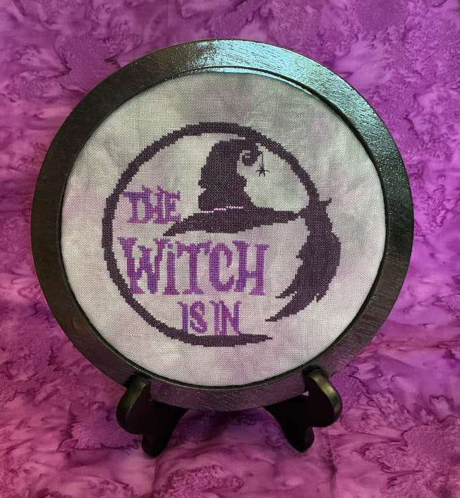 The Witch Is In by Keslyns