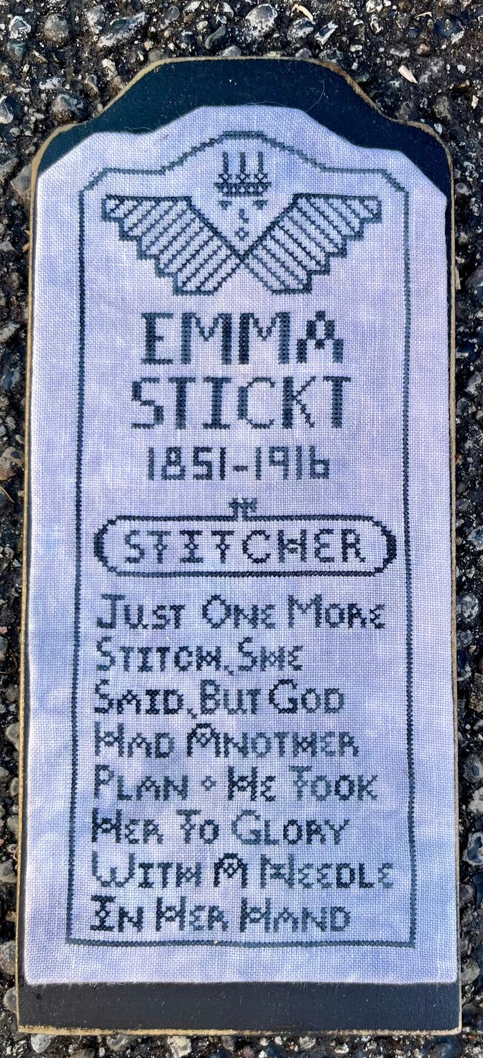 Tombstone Emma Stickt: May Thy Needles Rest in Peace by Running with Needles & Scissors Pattern