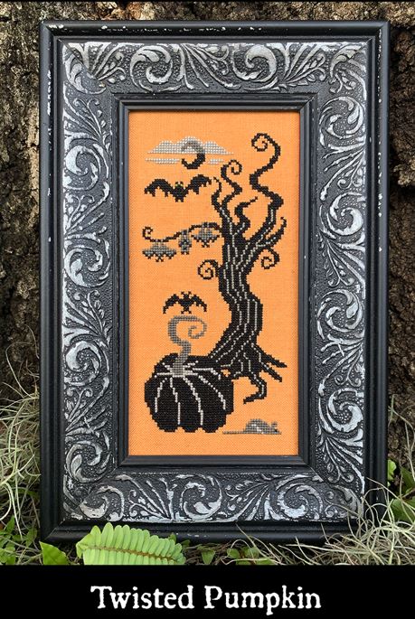 Twisted Pumpkin by Carriage House Samplings