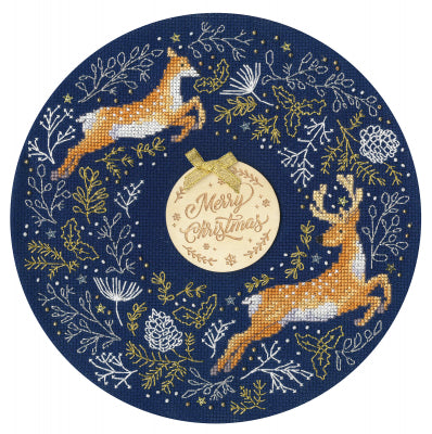 Woodland Wreath by Bothy Threads