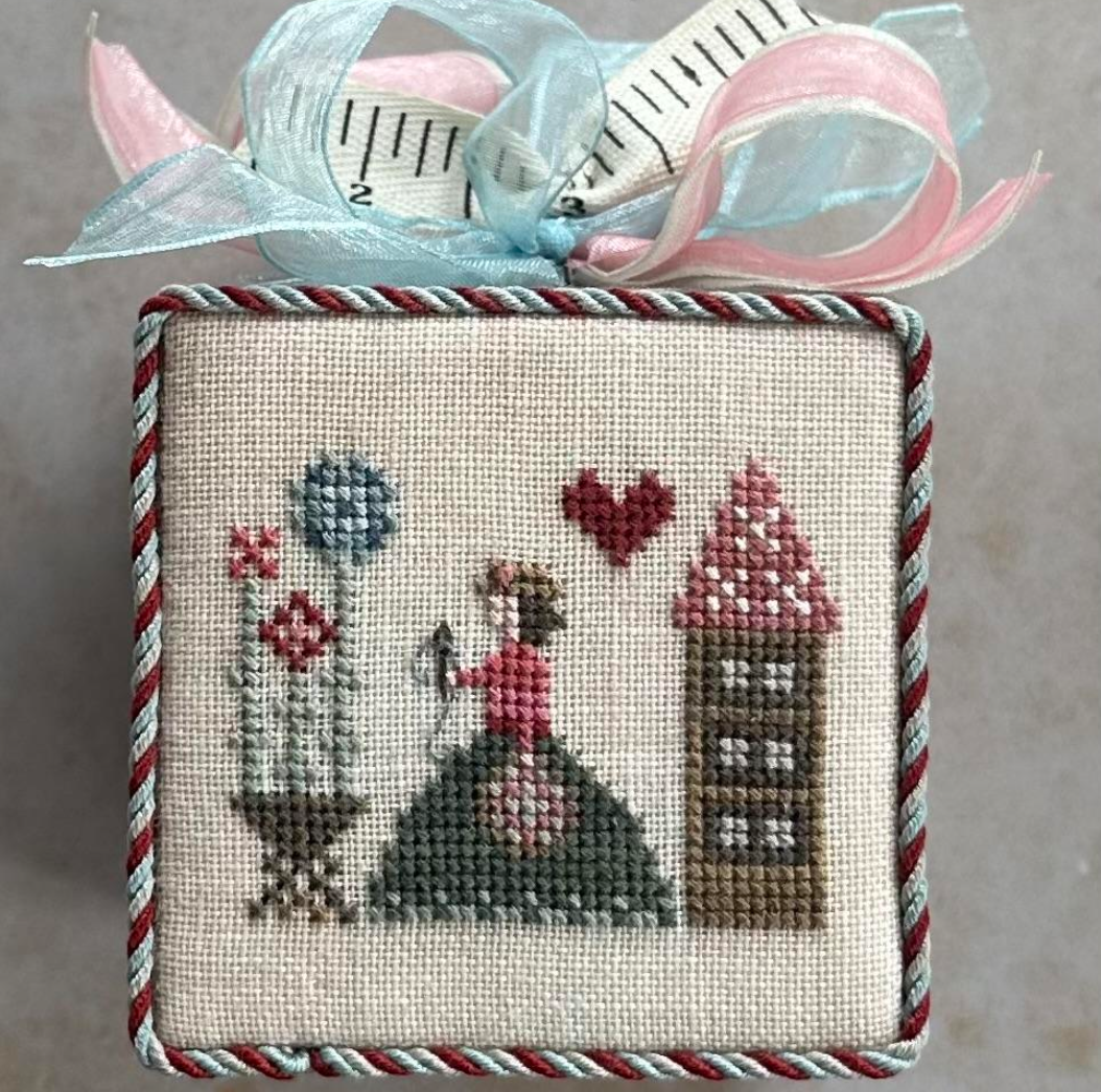 Needleworker's Frill - Heart in Hand - Preorder - BeStitchMe