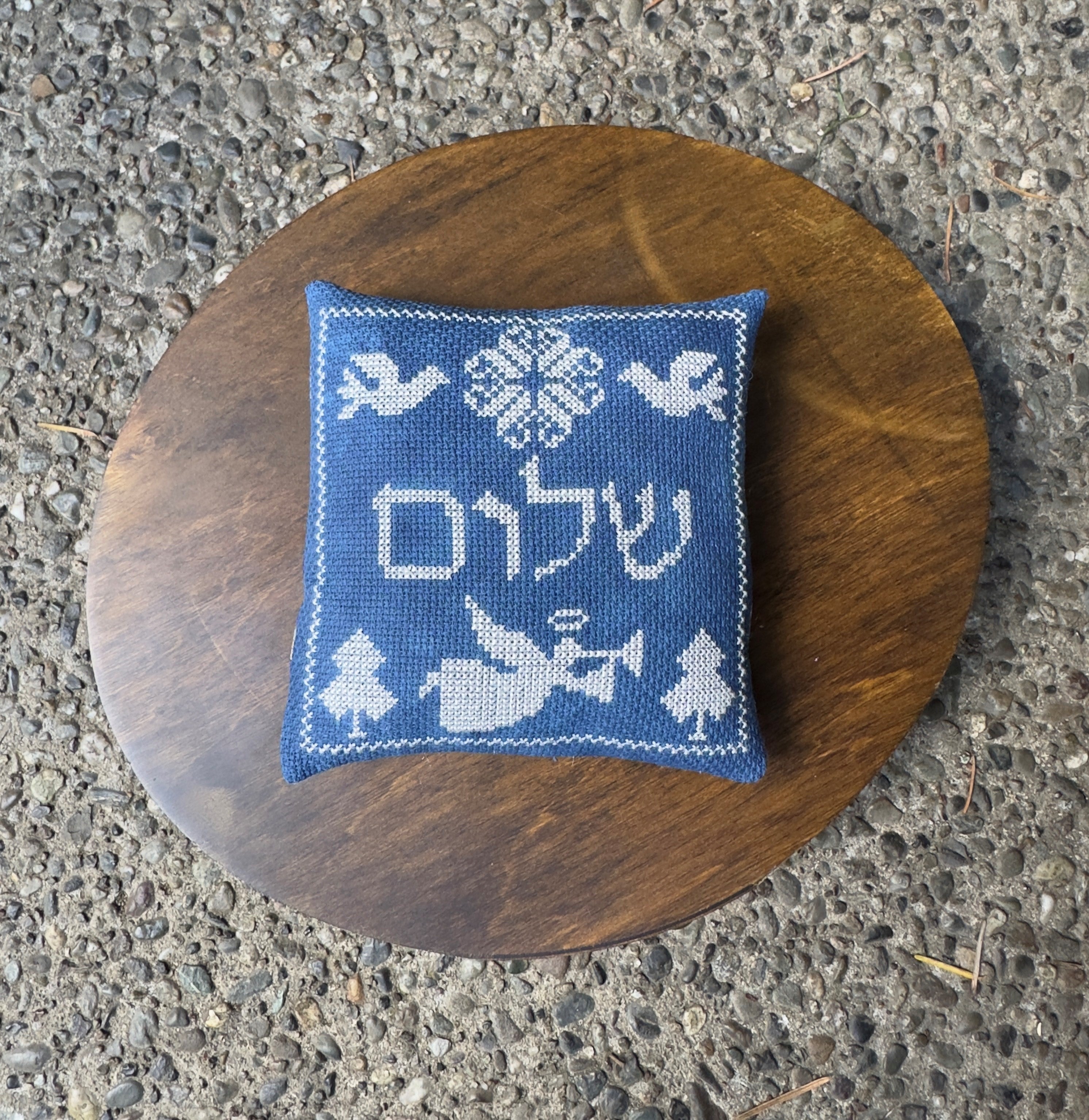 Peace on Earth by Sambrie Stitches Designs