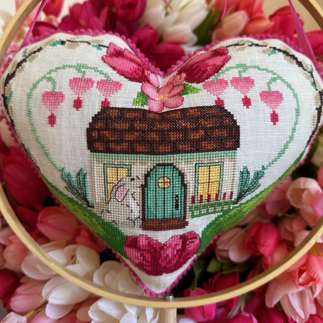 Tulip Cottage by Luhu Stitches